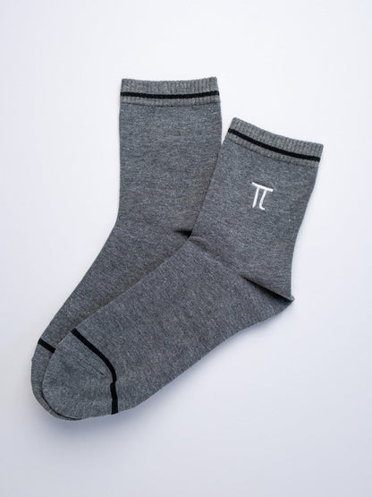 Pi Embroidery  Men's Cotton Quarter Socks– Versatile for Every Day