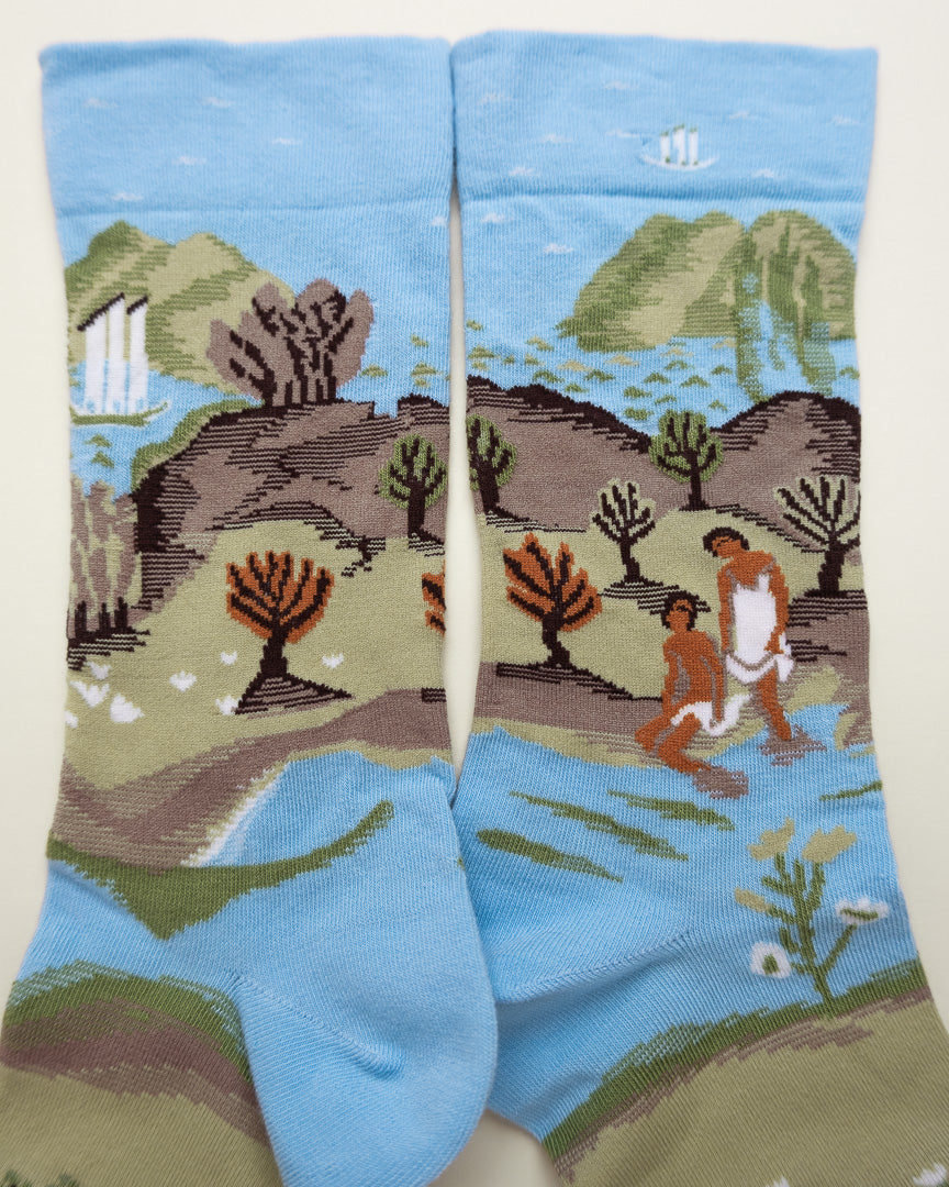Riverside Tale – Women's Crew Socks