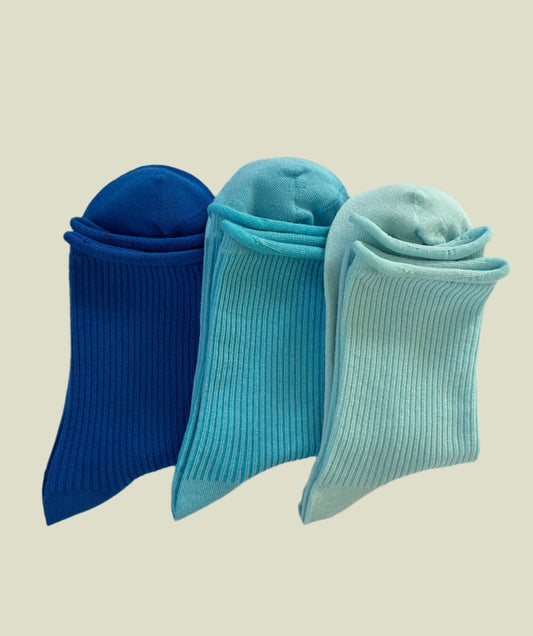 Women's Cotton Crew Socks – Ocean Blue Gradient | Breathable & Soft